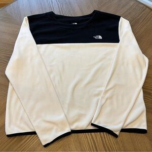 The North Face Women’s Black and White Crewneck Sweater